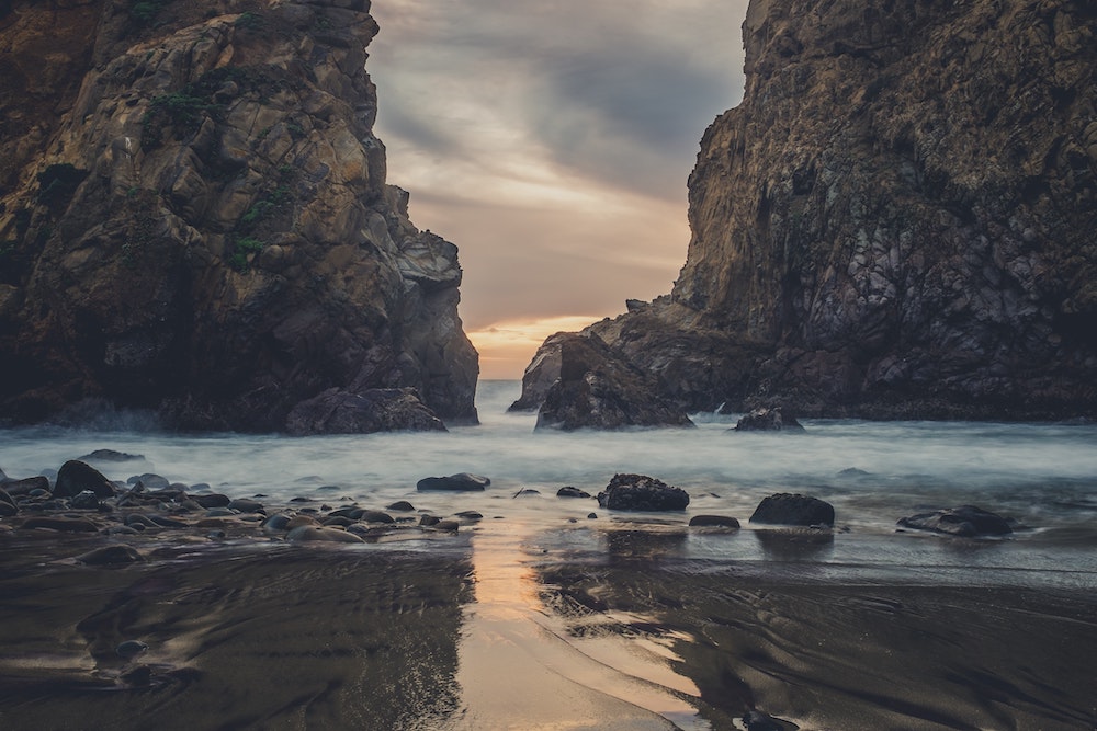 Ocean rocks